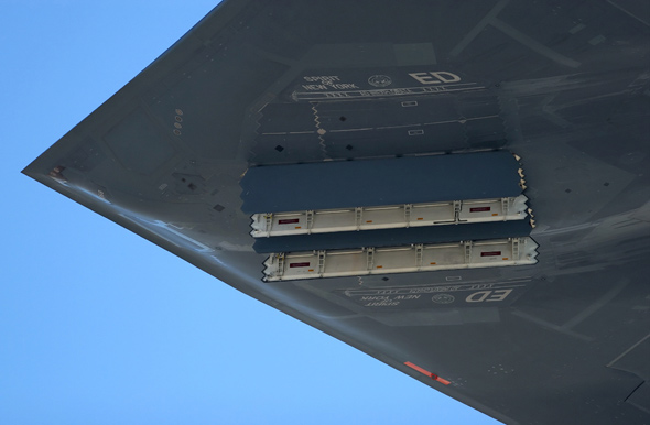 �D�ģ�B-2�[���(zh��n)���Zը�C��ˎ��