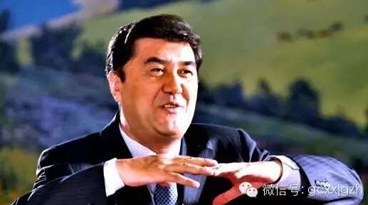 Ŭ�����׿���������1961�����F(xi��n)�����������Ұl(f��)��ί�����Ρ�������Դ�־��L��Ŭ�����׿���1983�ꮅ�I(y��)���½���W(xu��)����ϵ�������½���W(xu��)����1998��37�q�r(sh��)�����d������ľ�R���L��(w��)��2000��39�q�r(sh��)���½����΅^(q��)�hί��ί�����븱ʡ���ɲ�������2008��47�q�r(sh��)��Ŭ�����׿��������������½����΅^(q��)������ϯ��(w��)��