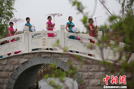 �����_(d��)�������������� �z